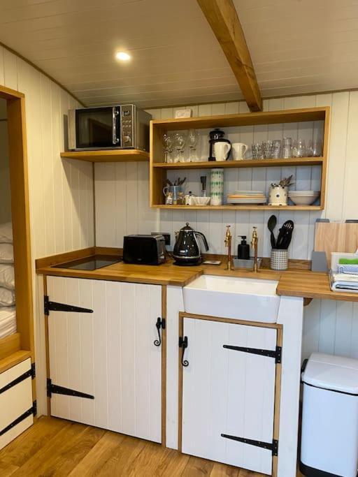 The Hereford Hut, Charming 1 Bedroom Shepherds Hut Callow Kültér fotó