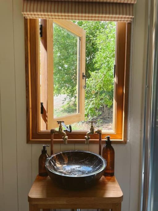 The Hereford Hut, Charming 1 Bedroom Shepherds Hut Callow Kültér fotó
